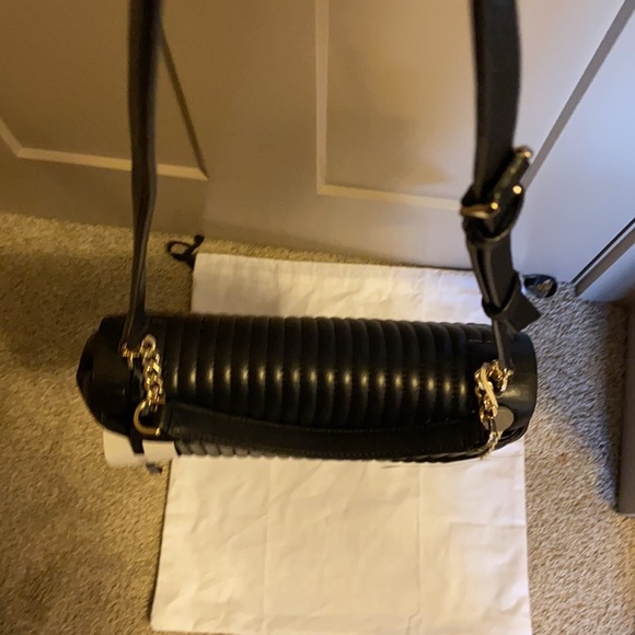 New Dkny flap gansevoort quilted lamb Napa bag - Picture 8 of 11